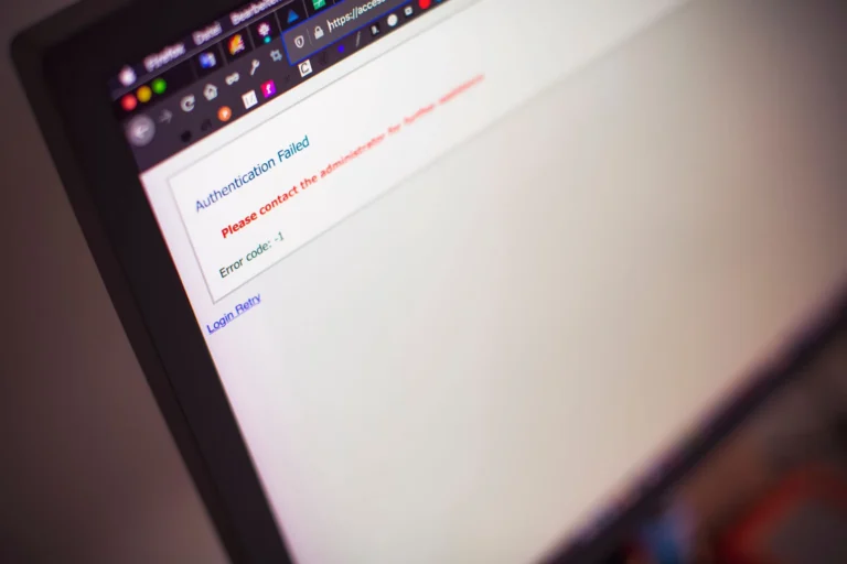 Jak zabezpieczyć swoją stronę WordPress przed atakami w 2026 roku?
